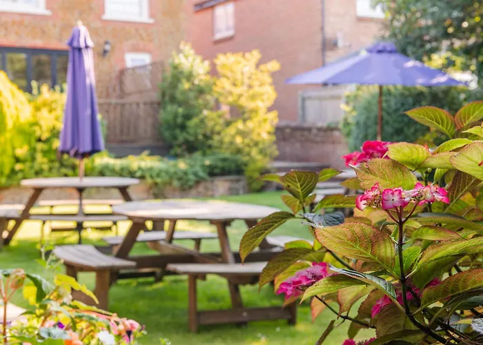 The King William IV - The Coaching Inn Group